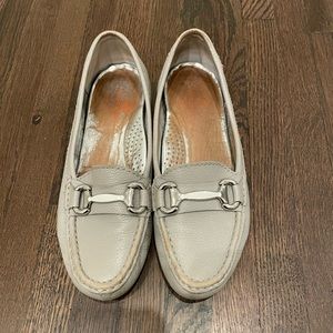 Marc Joseph Grand Street loafer. Size 6. Gray with white buckle.